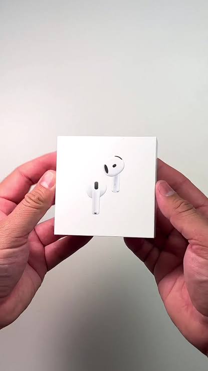 Audifonos Apple AirPods 4